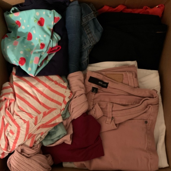 Clothes👕👖👗 - Picture 2 of 2